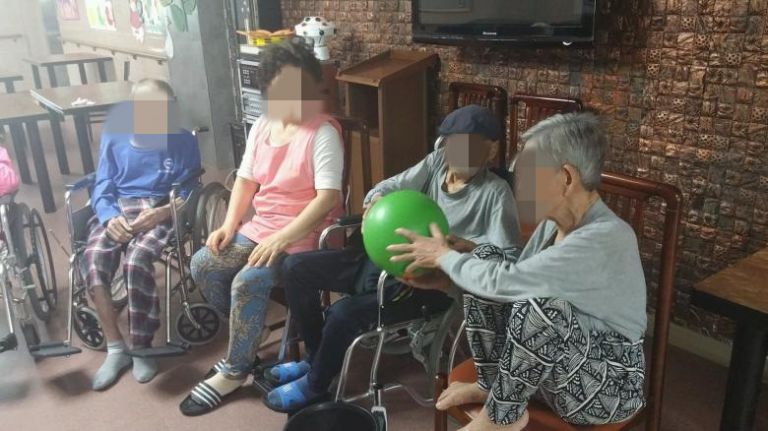 모둠놀이(공전달하기)